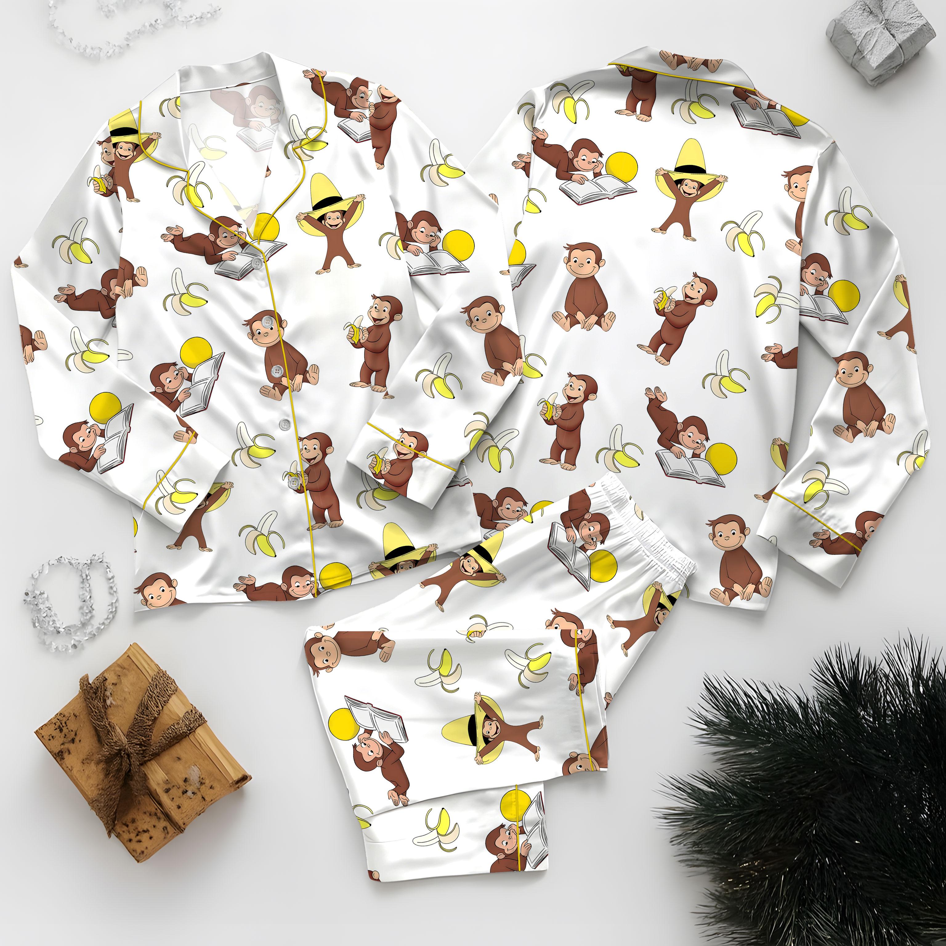Women's Monkey Banana Print Pajama Set , Cute Monkey & Banana All-Over Print Lapel Collar Button-Front Shirt & Elastic Waist Pants, All-Season Sleepwear